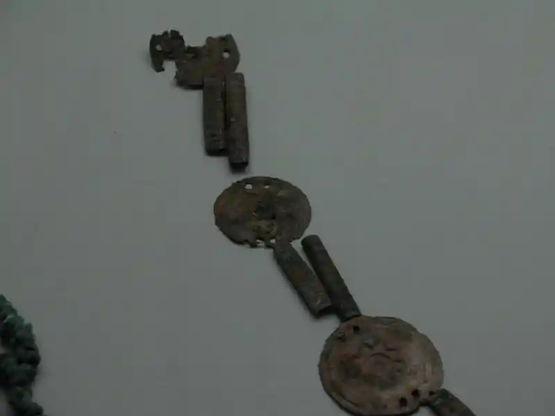 Eight-pointed cross engraved on metal sheet